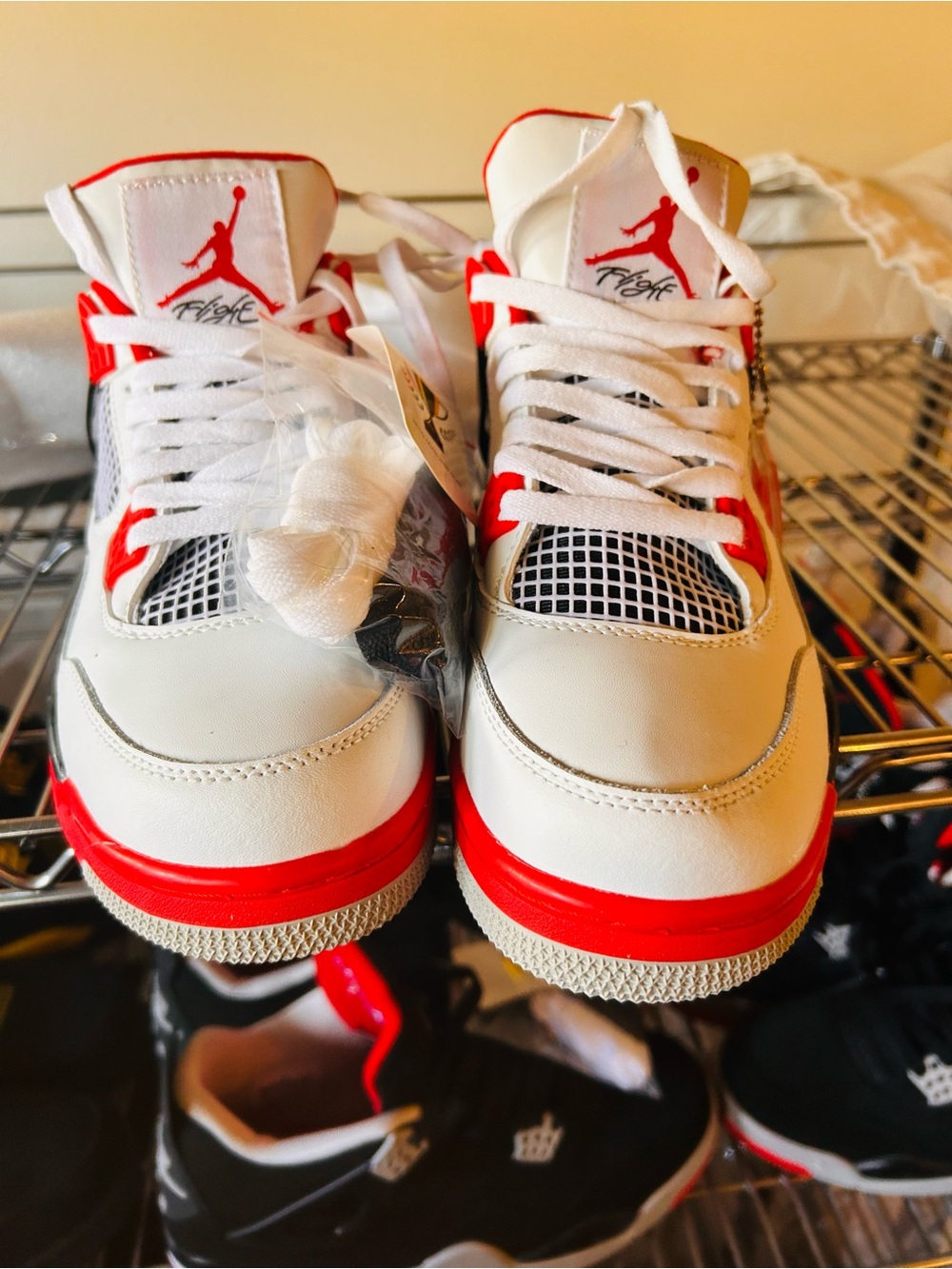 Air Jordan 4 fire red
